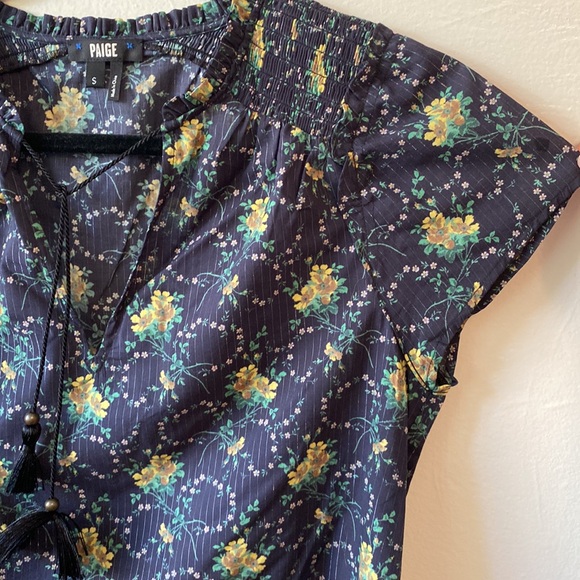 PAIGE dark blue floral lightweight cotton blouse size Small - Picture 3 of 8